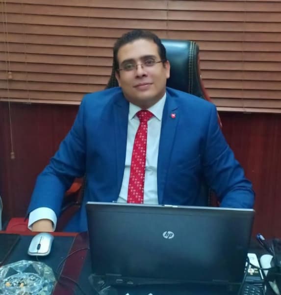 كريم عبد العزيز